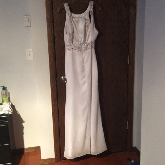 Beautiful White Prom Dress Size 2 - Picture 2 of 2